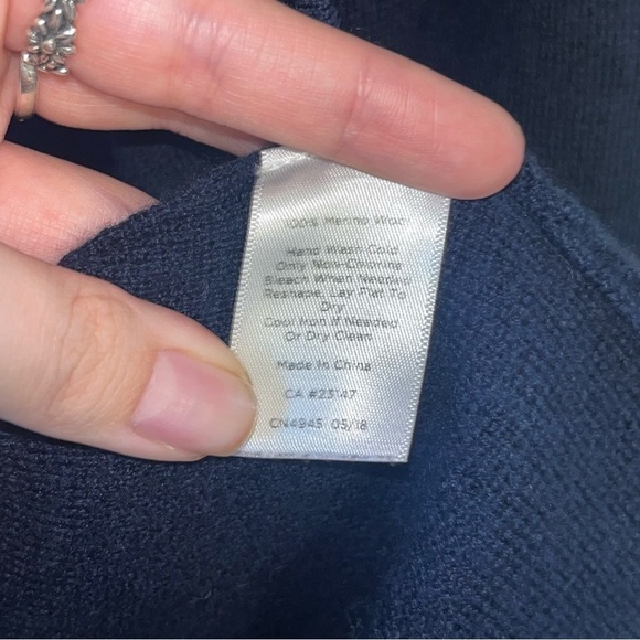 Talbots 100% Pure Merino Wool Navy Button Up Cardigan Size Large - Picture 5 of 10